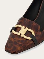 Ferragamo Gancini ornament pump - Image 3